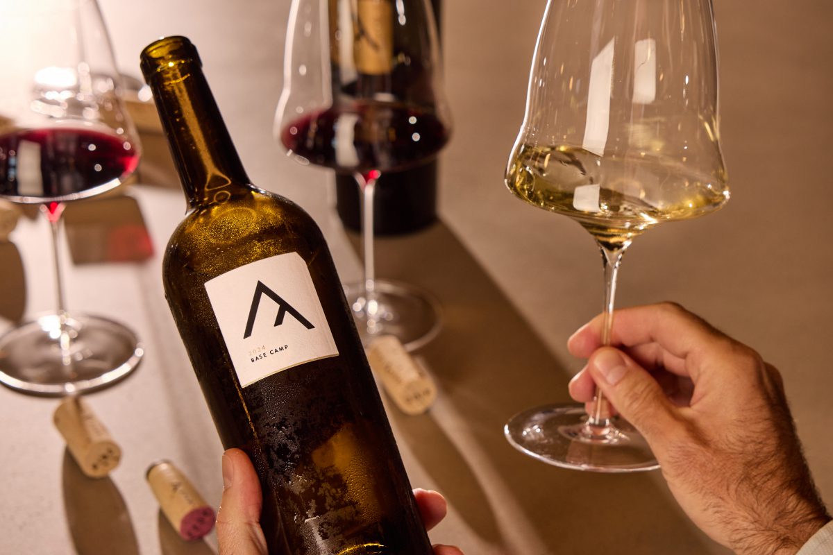 The Pleasure of the Table: Why Wine Demands Presence